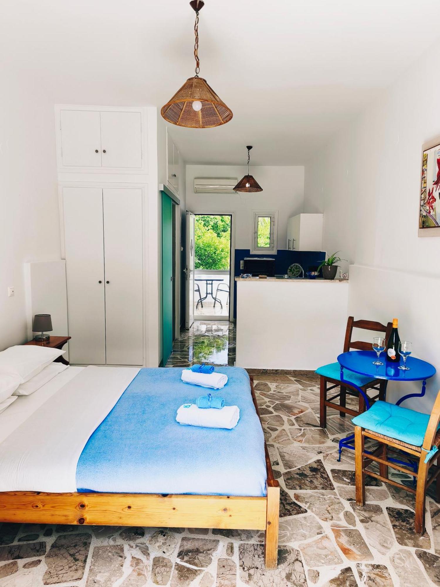Bungalows Ingrid Tolo Luaran gambar