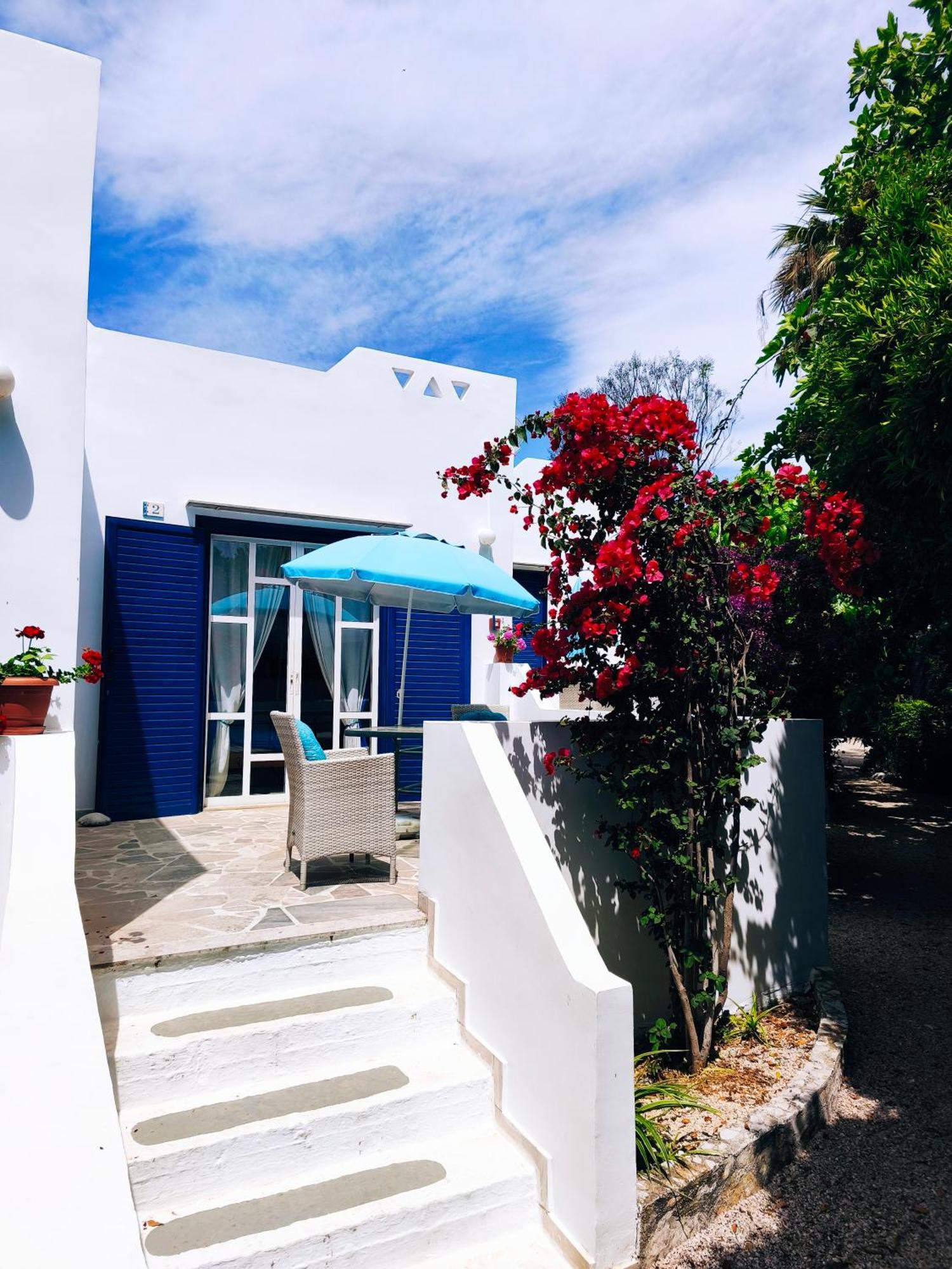 Bungalows Ingrid Tolo Luaran gambar