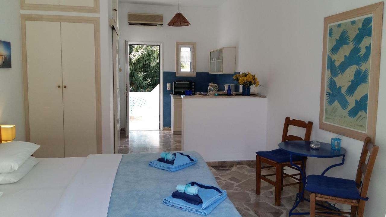 Bungalows Ingrid Tolo Luaran gambar