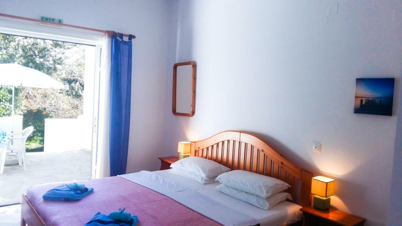 Bungalows Ingrid Tolo Luaran gambar